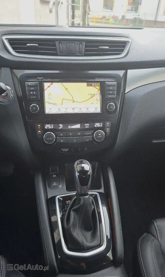 NISSAN Qashqai 1.3 DIG-T DCT TEKNA+