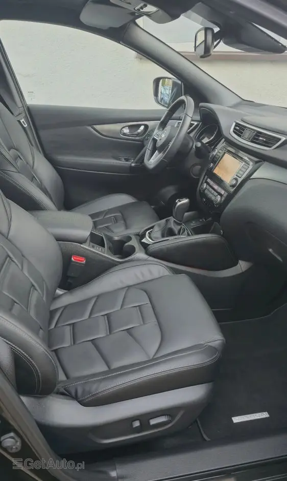 NISSAN Qashqai 1.3 DIG-T DCT TEKNA+