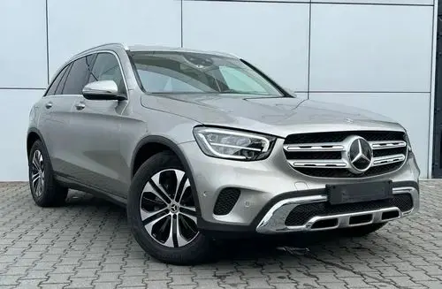 MERCEDES-BENZ GLC 