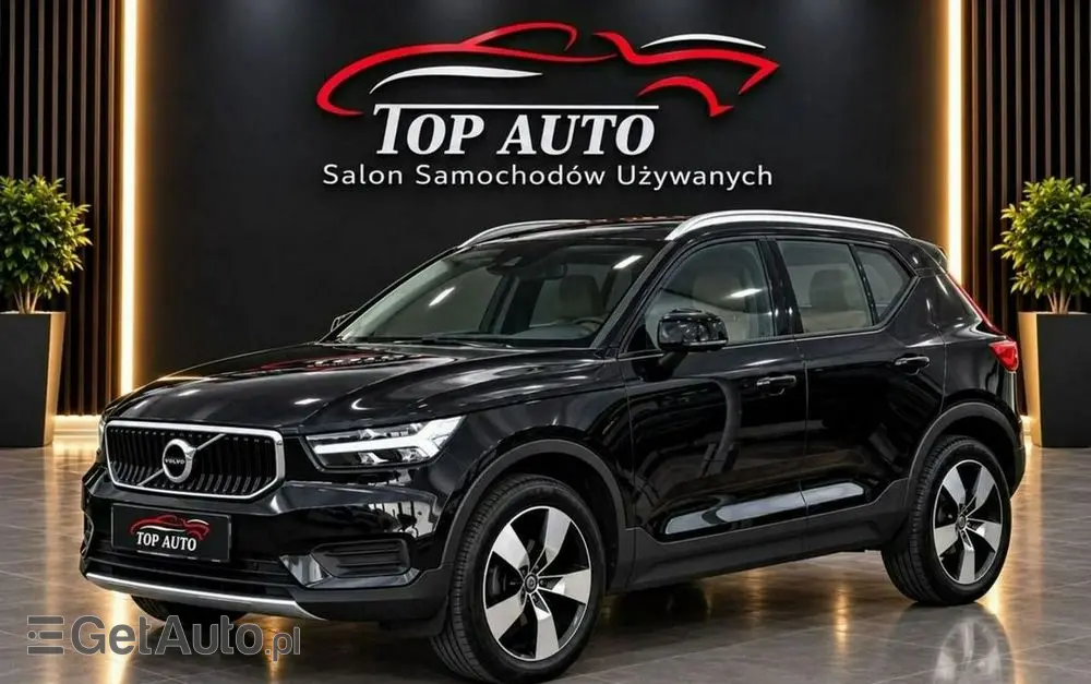 VOLVO XC 40 T3 Momentum Pro