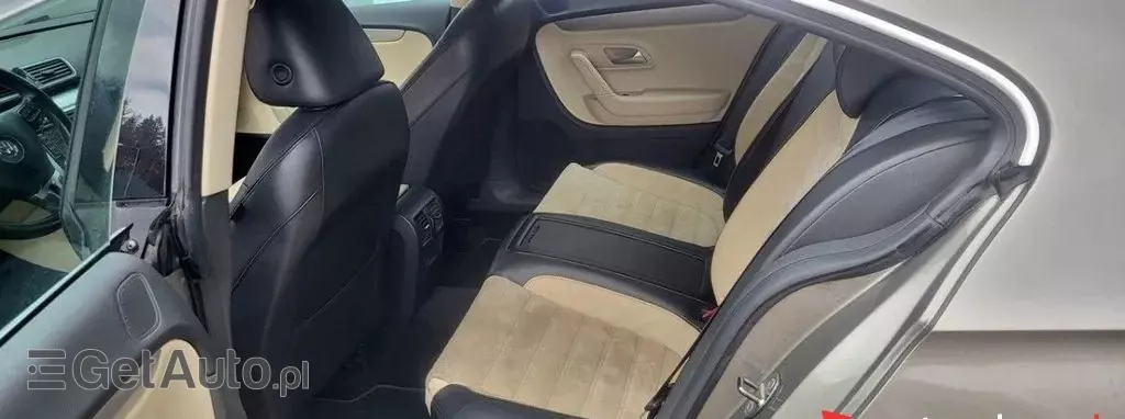 VOLKSWAGEN Passat CC 