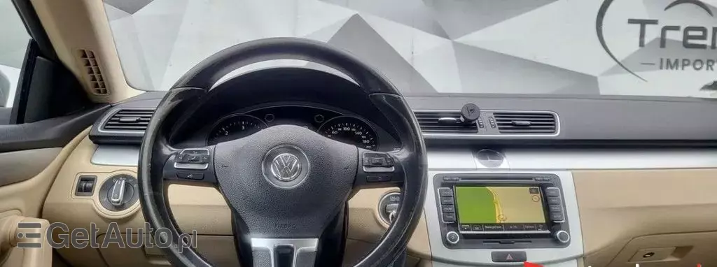 VOLKSWAGEN Passat CC 
