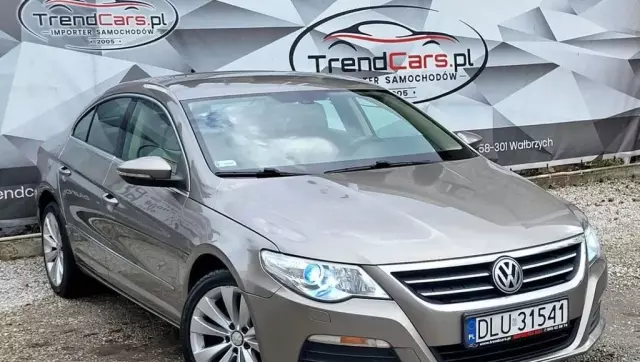 VOLKSWAGEN Passat CC 