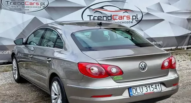 VOLKSWAGEN Passat CC 