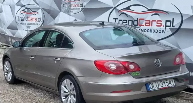 VOLKSWAGEN Passat CC 