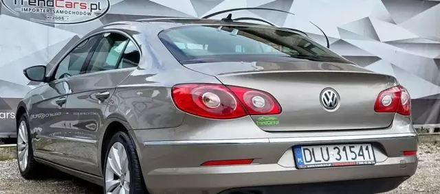 VOLKSWAGEN Passat CC 