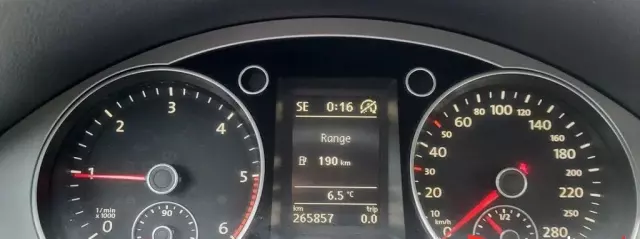 VOLKSWAGEN Passat CC 