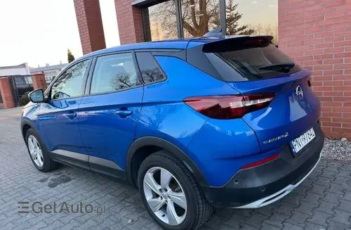 OPEL Grandland 