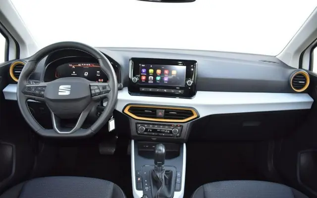 SEAT Arona 1.0 TSI Full LED S&S DSG