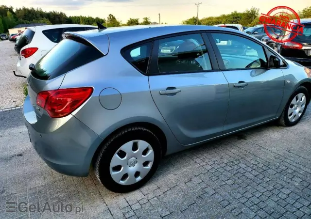 OPEL Astra IV 1.7 CDTI Sport