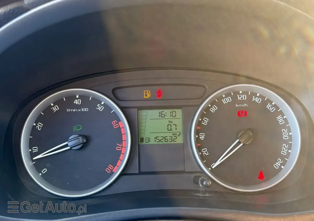 SKODA Roomster 1.6 16V Sport