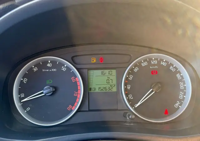 SKODA Roomster 1.6 16V Sport