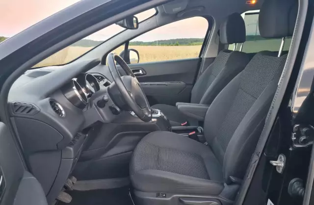 PEUGEOT 5008 1.6 HDi (115 KM) FAP