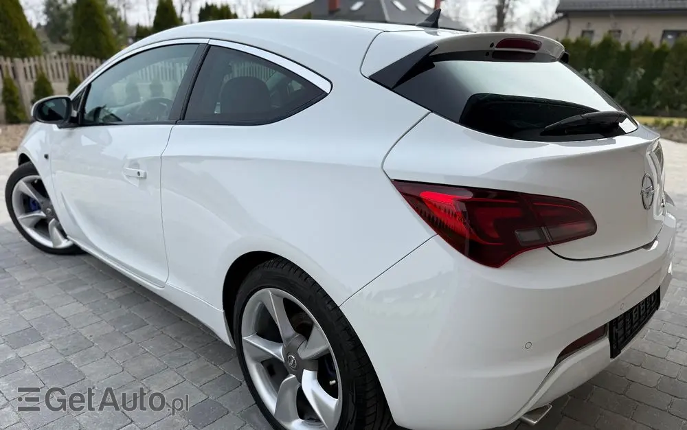 OPEL Astra 1.6 T Sport