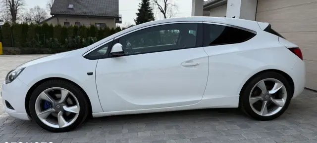 OPEL Astra 1.6 T Sport