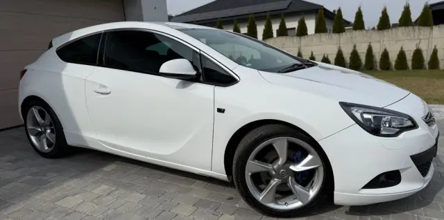 OPEL Astra 1.6 T Sport