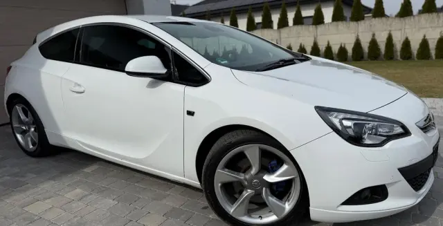 OPEL Astra 1.6 T Sport