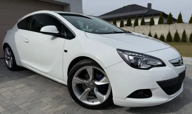 OPEL Astra 1.6 T Sport