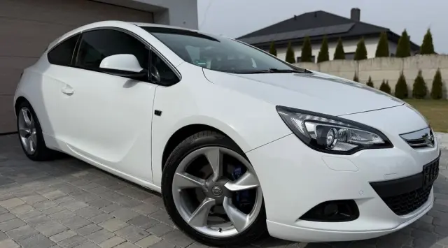 OPEL Astra 1.6 T Sport