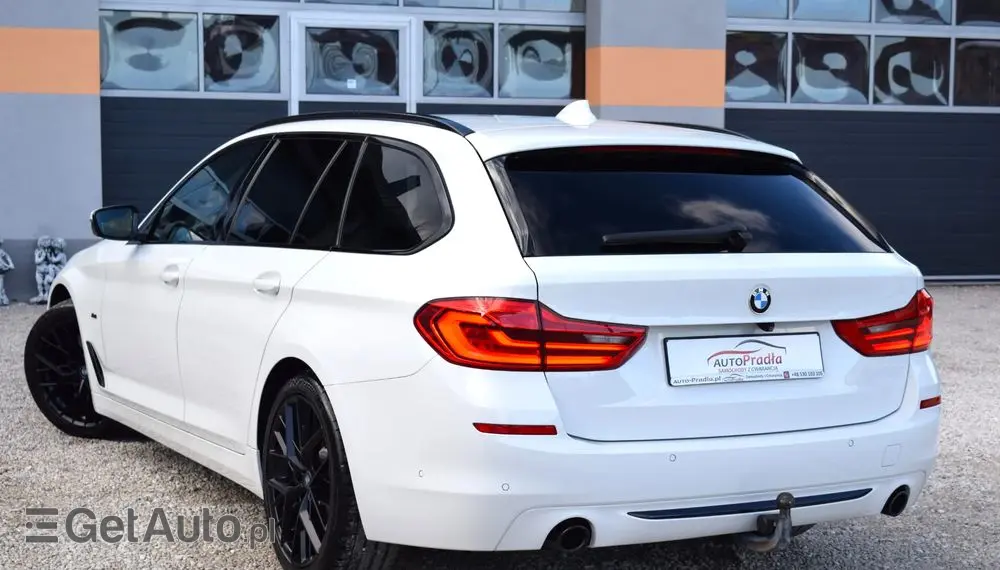 BMW Seria 5 525d Sport Line