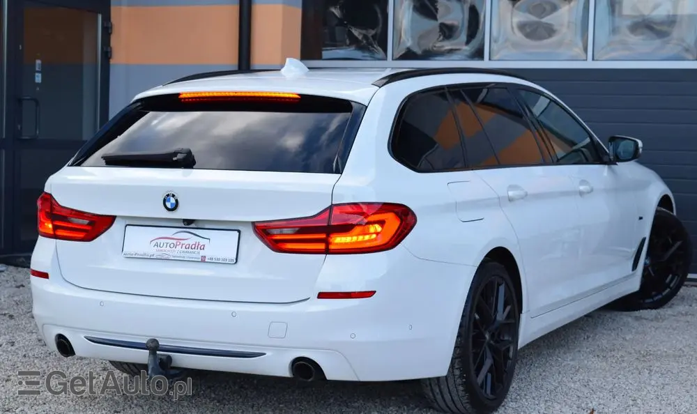 BMW Seria 5 525d Sport Line
