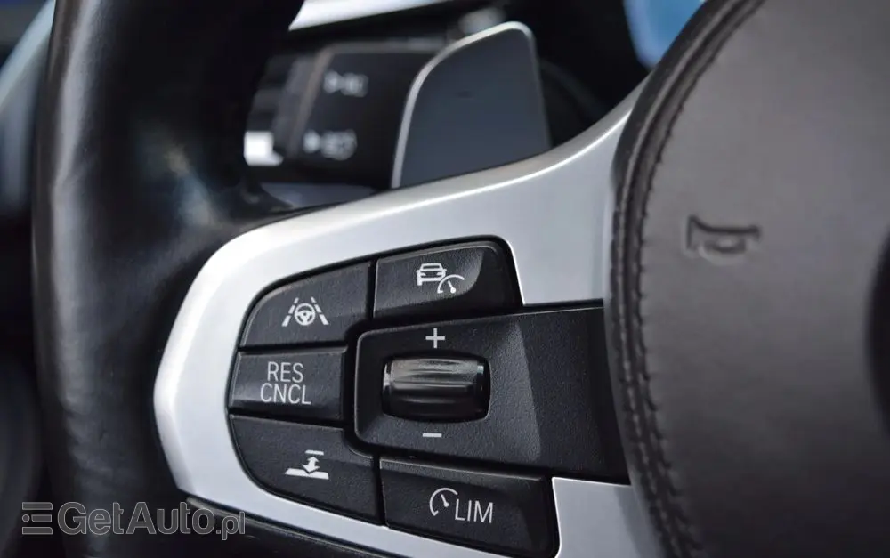 BMW Seria 5 525d Sport Line