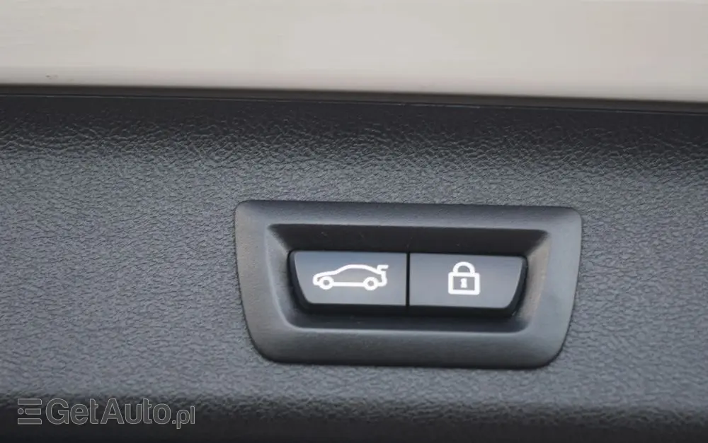 BMW Seria 5 525d Sport Line