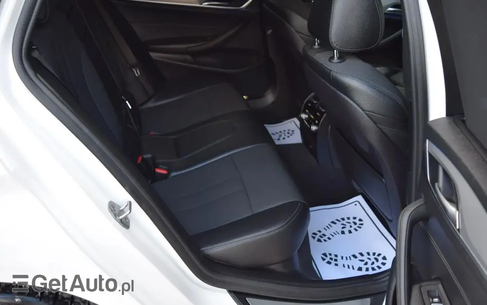 BMW Seria 5 525d Sport Line