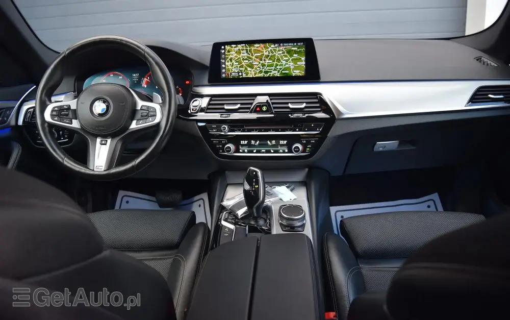 BMW Seria 5 525d Sport Line