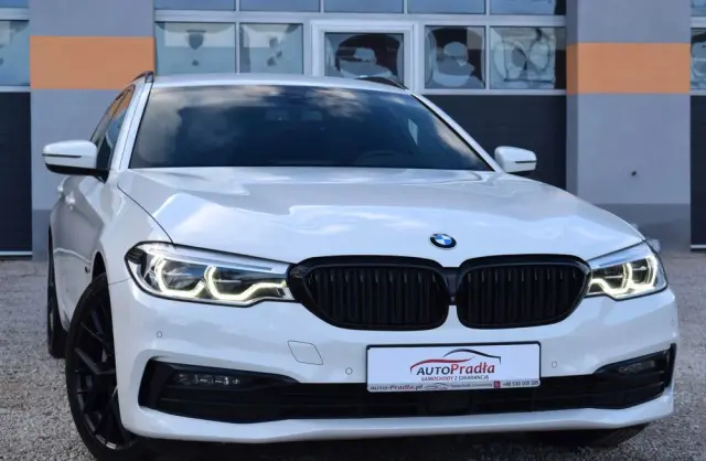 BMW Seria 5 525d Sport Line