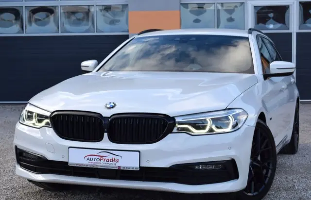 BMW Seria 5 525d Sport Line