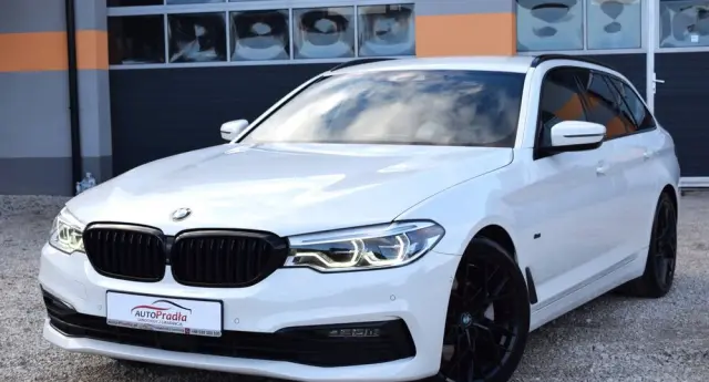 BMW Seria 5 525d Sport Line