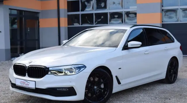 BMW Seria 5 525d Sport Line