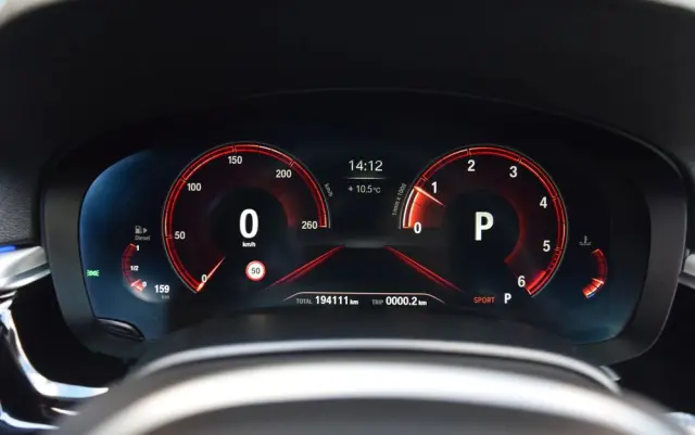 BMW Seria 5 525d Sport Line