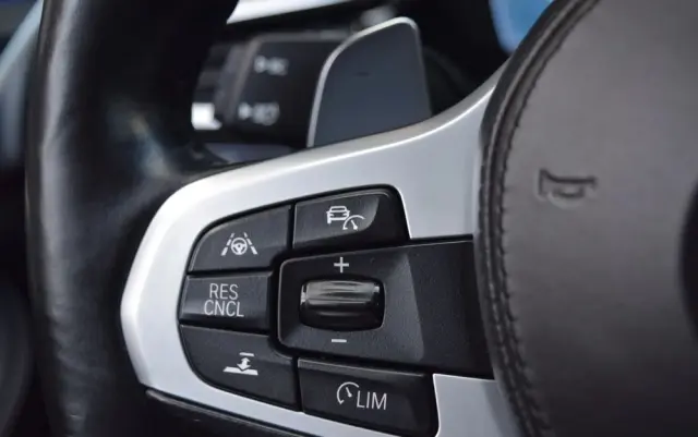 BMW Seria 5 525d Sport Line