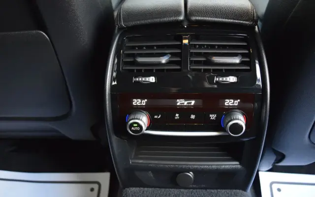 BMW Seria 5 525d Sport Line