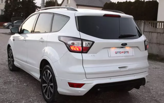 FORD Kuga 2.0 TDCi FWD ST-Line
