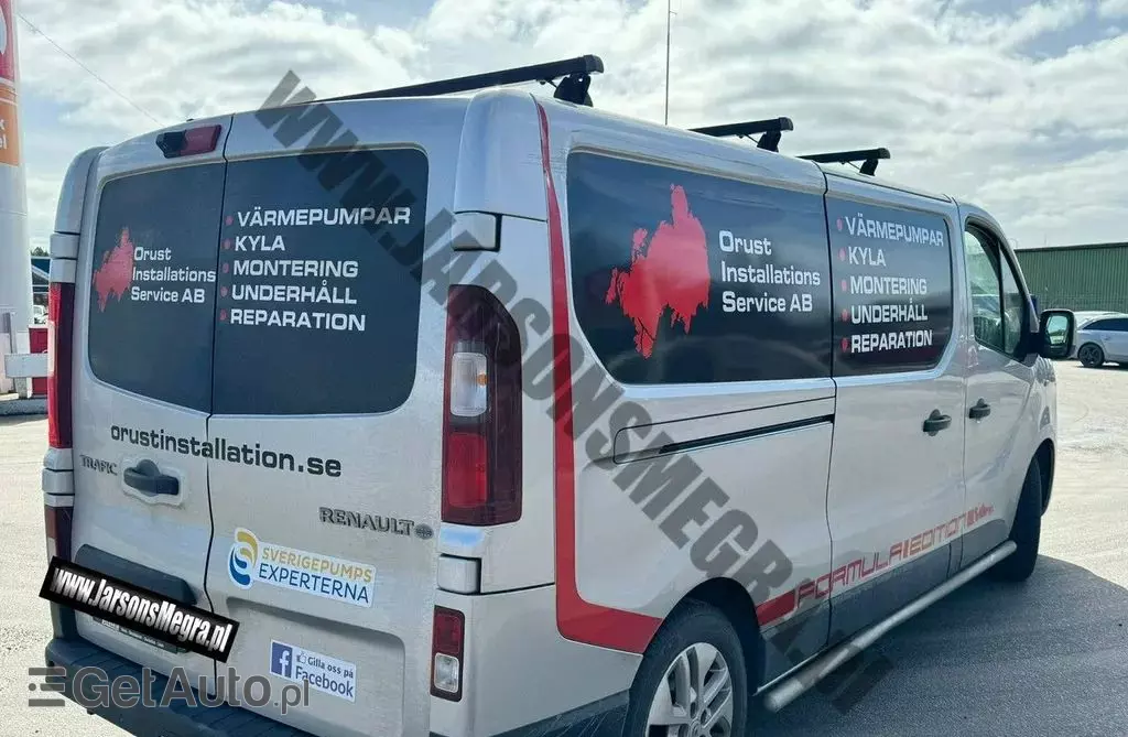 RENAULT Trafic 