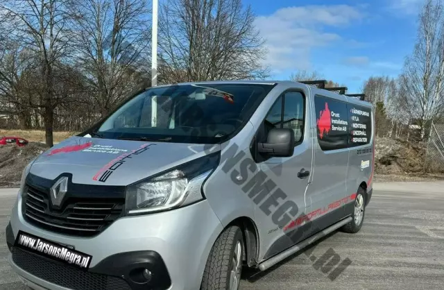 RENAULT Trafic 