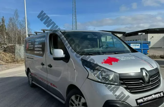 RENAULT Trafic 