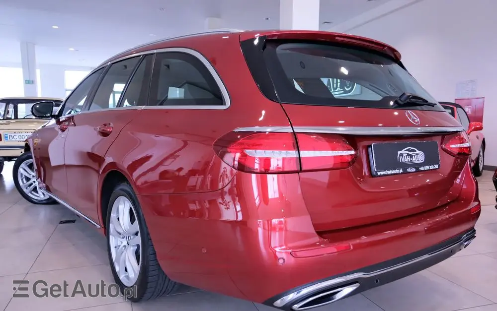 MERCEDES-BENZ Klasa E 220 d 9G-TRONIC