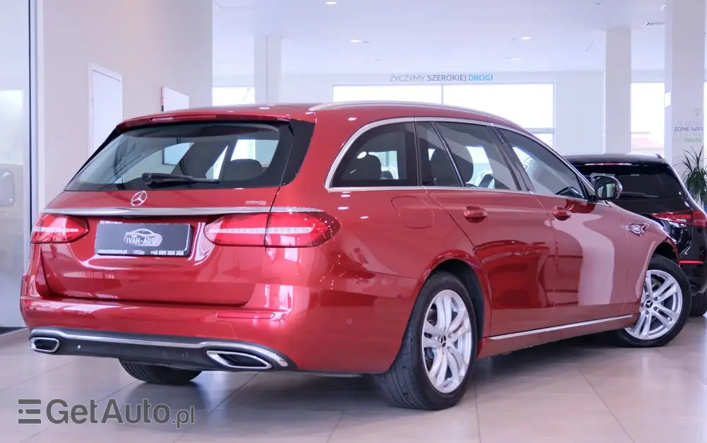 MERCEDES-BENZ Klasa E 220 d 9G-TRONIC