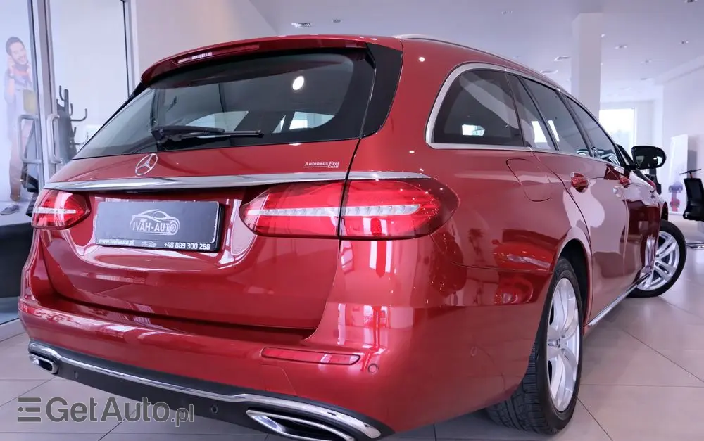 MERCEDES-BENZ Klasa E 220 d 9G-TRONIC