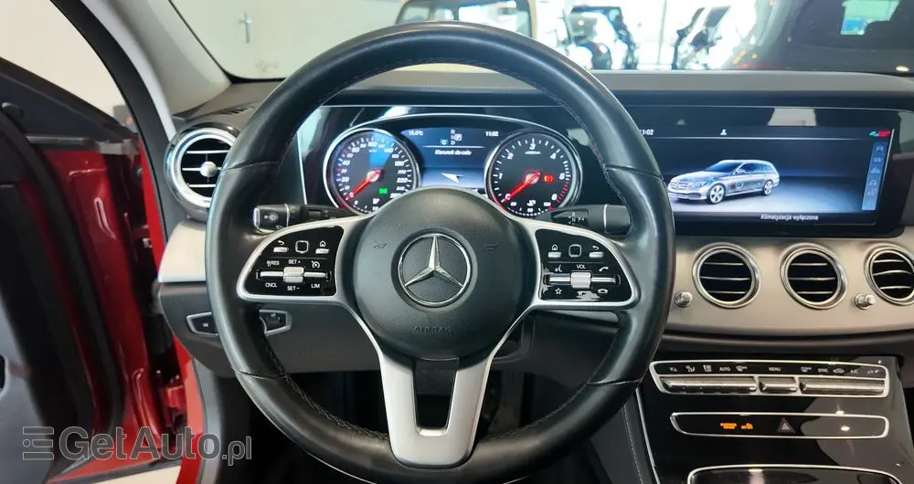 MERCEDES-BENZ Klasa E 220 d 9G-TRONIC
