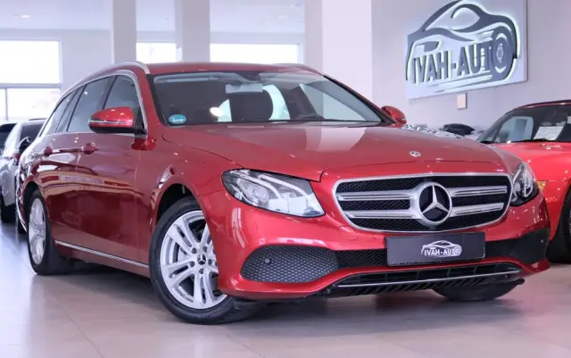 MERCEDES-BENZ Klasa E 220 d 9G-TRONIC