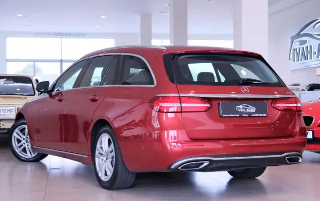 MERCEDES-BENZ Klasa E 220 d 9G-TRONIC