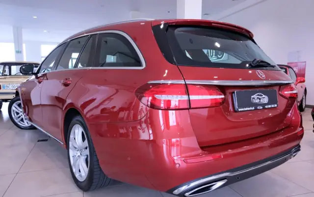 MERCEDES-BENZ Klasa E 220 d 9G-TRONIC