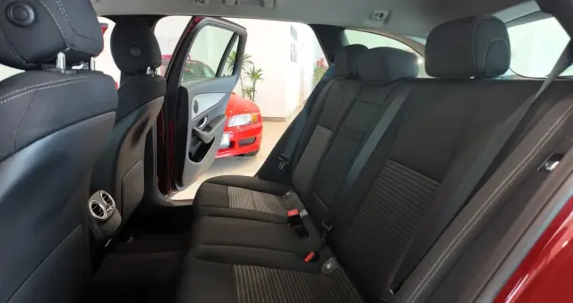 MERCEDES-BENZ Klasa E 220 d 9G-TRONIC