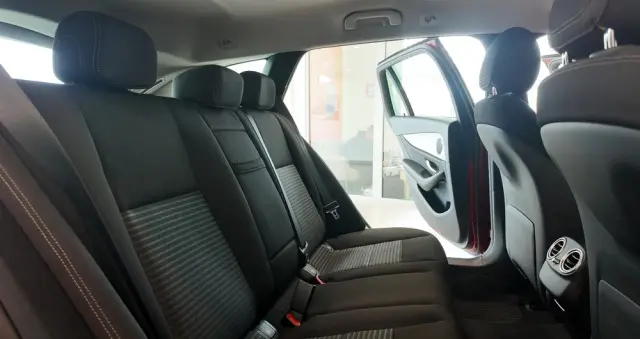 MERCEDES-BENZ Klasa E 220 d 9G-TRONIC