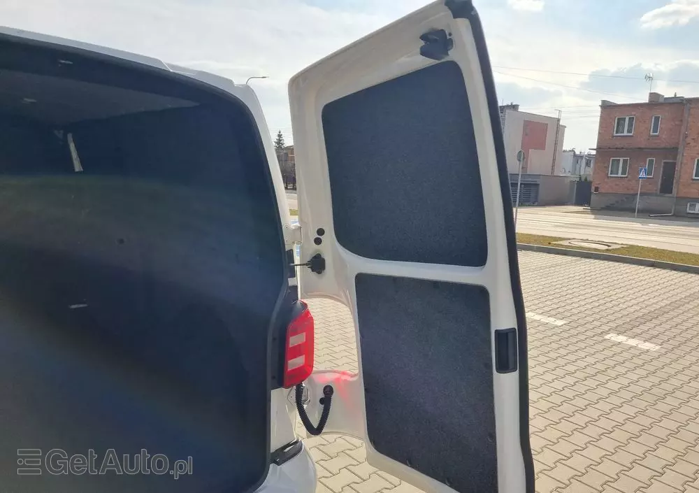 VOLKSWAGEN Transporter 